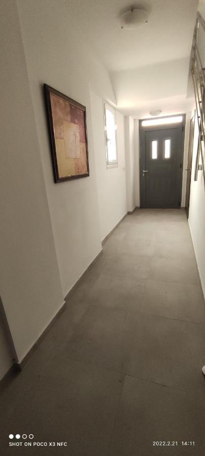 Diamond Deluxe Apartments Pool&Bar 马斯蒂查里 外观 照片