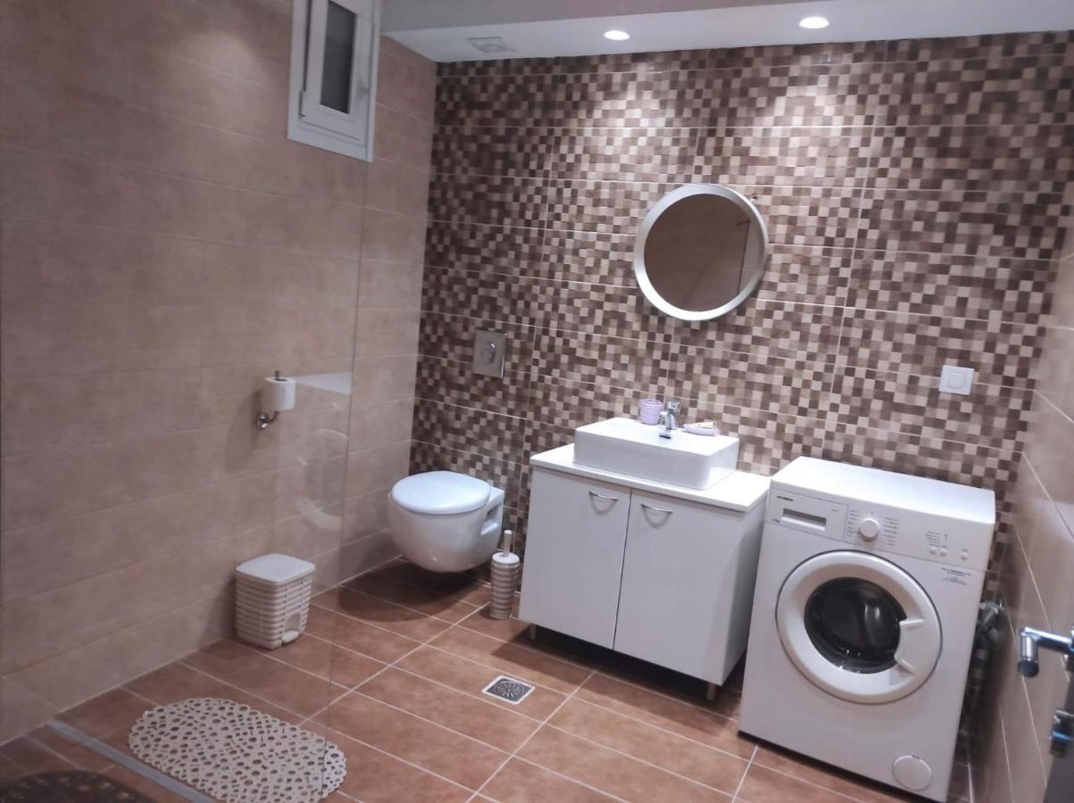 Diamond Deluxe Apartments Pool&Bar 马斯蒂查里 外观 照片